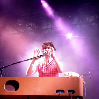 Florent Marchet sur le Parvis de l'Hôtel de Ville - Festival Fnac Live