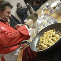 Les grands chefs descendent dans le métro