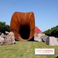 Dirty Corner d'Anish Kapoor au Château de Versailles