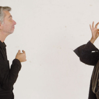 J'avancerai vers toi avec les yeux d'un sourd 