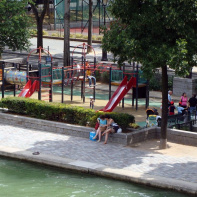 Aire de jeux à Paris Plage La Villette