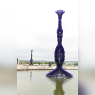 Blue Champagne, Joana Vasconcelos | photo © Sortiraparis.com