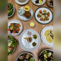 Le Bout du Parc : le café-hôtel en bordure du Château de Versailles