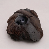 Stone Speakers : plongez dans l'exposition volcanique de Julian Charrière au Palais de Tokyo