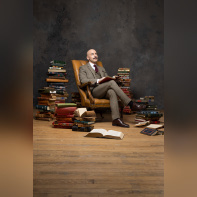 Au Dôme de Paris, ce mentaliste est de retour pour une dernière représentation haute en couleurs