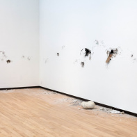 Joseph Grigely au Palais de Tokyo : une exposition sur l’accessibilité des lieux culturels