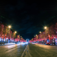 Illuminations de Noël des Champs-Elysées 2018 avec Karl Lagerfeld