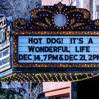 Covid : les cinémas de New-York autorisés à rouvrir après un an de fermeture