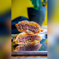 Disco Burgers : le burger dont on ne perd pas une miette - littéralement - à deux pas de Pigalle