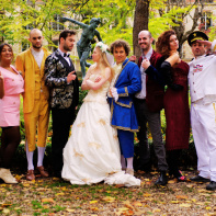 Vive les Mariés : l'expérience dînatoire de théâtre immersif dans un restaurant parisien