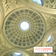 Un monde de plis à la chapelle Expiatoire