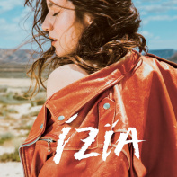 Izia en concert à L'Olympia en avril 2020