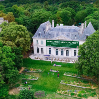 Vente aux enchères conviviale à la fondation GoodPlanet