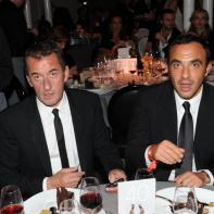 Christophe Dechavanne
Nikos Aliagas

Nikos Aliagas
Nikos Aliagas
Nikos Aliagas
