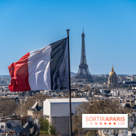 visuel Paris visuel  -  France - Tour Eiffel - drapeau