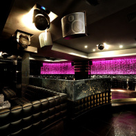 L'Arc à Paris - Le restaurant bar Club