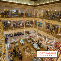 Photos : les vitrines et décorations de Noël du Bon Marché 2021