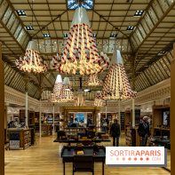 Photos : les vitrines et décorations de Noël du Bon Marché 2021