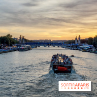 Visuels Paris - La Seine - Péniche - Coucher de soleil 