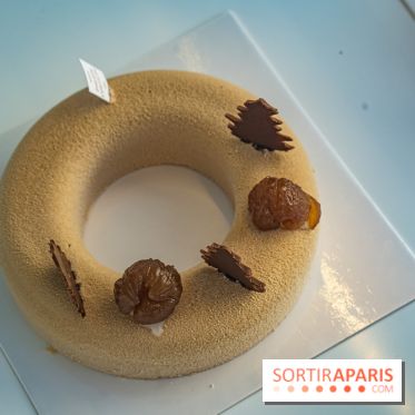Bûches de Noël et gâteau de réveillon de Philippe Conticini 2022 - couronne - gâteau nouvel an