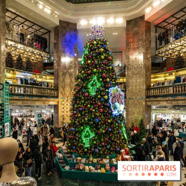 Noël Paris visuels - sapin de noël