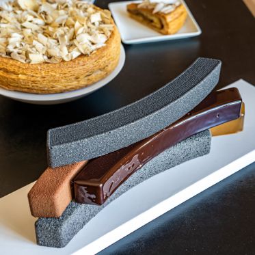 La Bûche de Noël de Quentin Lechat au Royal Monceau Raffles Paris 2022