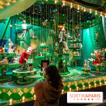 Vitrines de Noël du Printemps 2022, l’inauguration avec Naomie Campbell et Isabelle Huppert