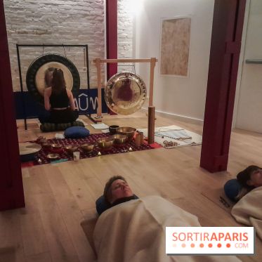 At Aûm, studio de yoga et espace de coworking dans le 20e