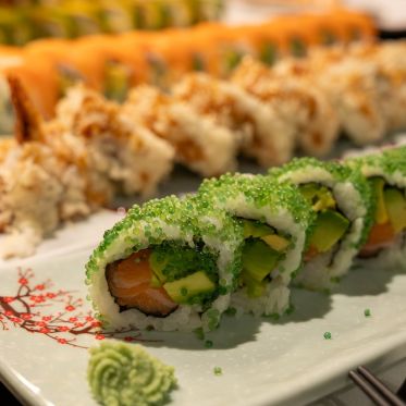 Wrap'n Roll Sushi : le restaurant japonais de rolls généreux et insolites