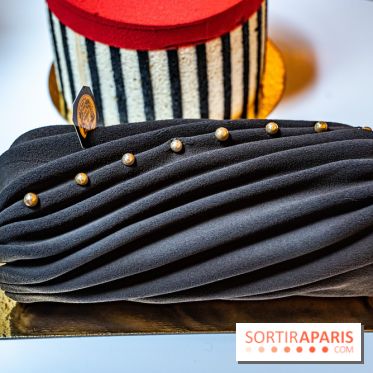 Bûches et thé de Noël Mariage Frère 2022 - bûche drapé noir