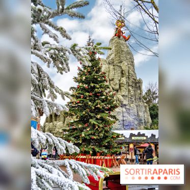 Les 10 plus beaux sapin de Noël de Paris 2022 - Parc Astérix
