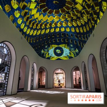 Exposition Le Grand Numéro de Chanel au Grand Palais Éphémère à Paris - vidéo mapping