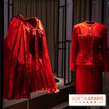 Exposition Le Grand Numéro de Chanel au Grand Palais Éphémère à Paris - robe - pub