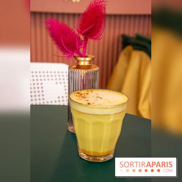 Avocateria Gare de Lyon golden latte