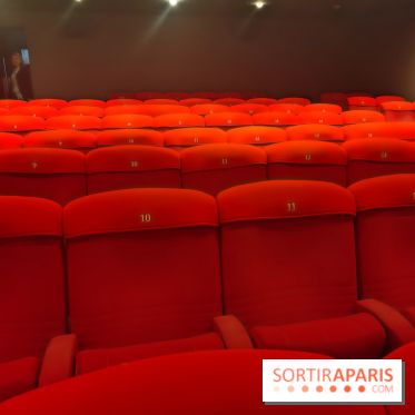 Visuels salles de spectacle et théâtres - salle de cinéma fauteuil rouge