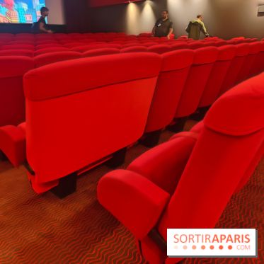Visuels salles de spectacle et théâtres - salle de cinéma fauteuil rouge
