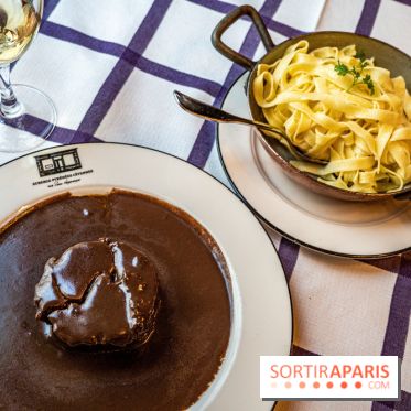 Auberge Pyrénées Cévennes - Bistrot Paris 11e - lièvre à la royale