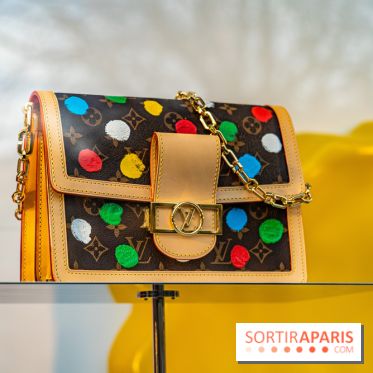 Yayoi Kusama chez Louis Vuitton sur les Champs-Elysées - photos 