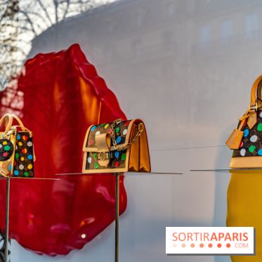 Yayoi Kusama chez Louis Vuitton sur les Champs-Elysées - photos 