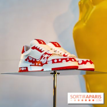 Yayoi Kusama chez Louis Vuitton sur les Champs-Elysées - photos 