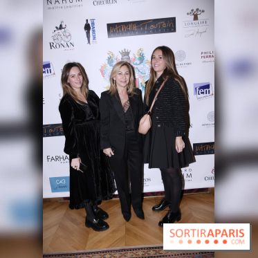 ©Rachid Bellak - Isabelle Bartoux co-fondatrice et dirigeante des Galeries Bartoux et ses filles Laura et Chloé (3)