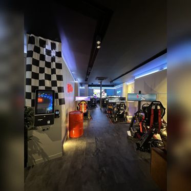 SIM DRIVERS : LE PREMIER CENTRE DE SIMULATION AUTOMOBILE