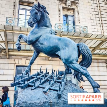 Musée d'Orsay, collection permanente  - Statue extérieur parvis musée