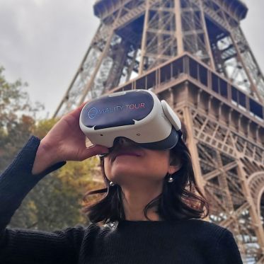 Visitez la Tour Eiffel de 1889 en VR  - 1