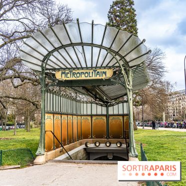  Le dernier édicule de type B d'Hector Guimard - Métro Porte Dauphine  -  A7C5185