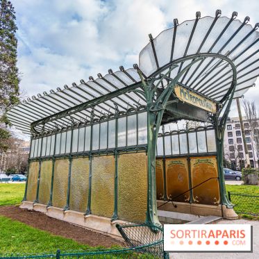  Le dernier édicule de type B d'Hector Guimard - Métro Porte Dauphine  -  A7C5204
