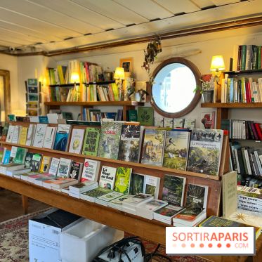 L'eau et les rêves, la péniche-librairie botanique sur le Canal de l’Ourcq