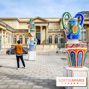 Exposition à l'Assemblée nationale : Alexandre Benjamin Navet décore la cour du Palais Bourbon