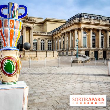 Exposition à l'Assemblée nationale : Alexandre Benjamin Navet décore la cour du Palais Bourbon