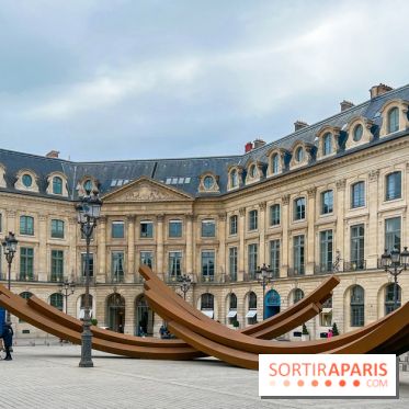 Les installations de Bernar Venet Place Vendôme